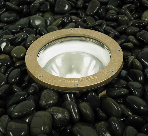 Well Light Small No Grate 120V
